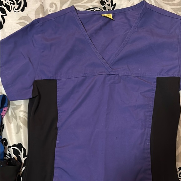 Scrub Bundle - Picture 4 of 16